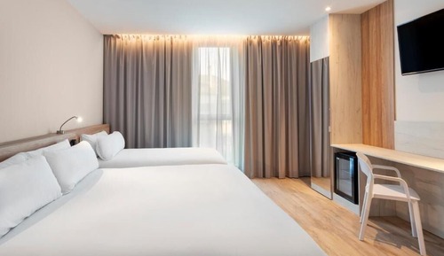 Habitación familiar, varias camas
