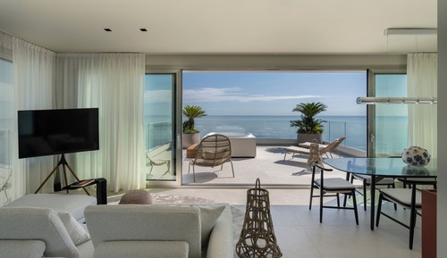 Suite ejecutiva, vistas al mar, frente a la playa