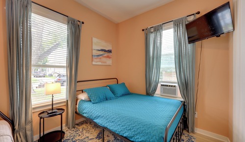Casa (2 Bedrooms)