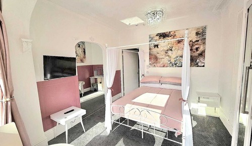 Habitación Deluxe doble, vistas parciales al mar