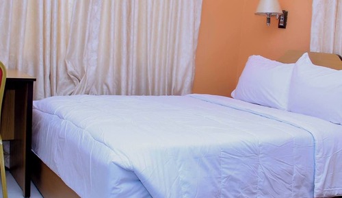 Apartamento económico, balcón, vistas a la ciudad