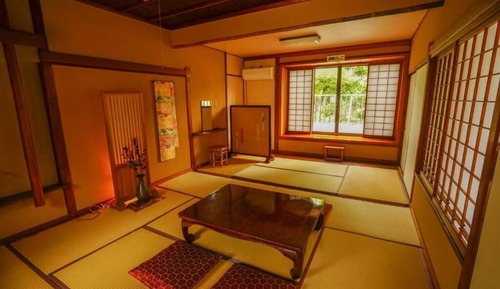 Habitación cuádruple, balcón