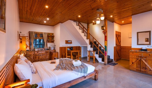 Deluxe Family Room