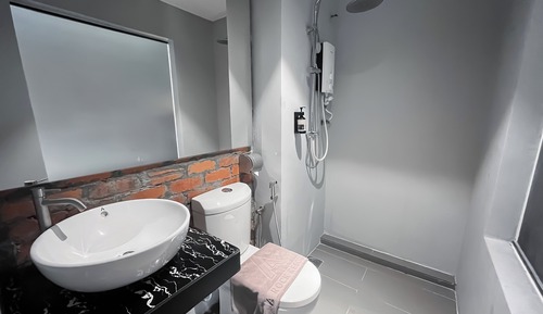 Habitación básica, vistas a la piscina