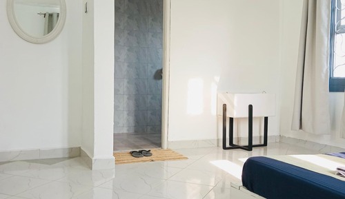 Villa, 5 habitaciones, balcón, vistas al jardín