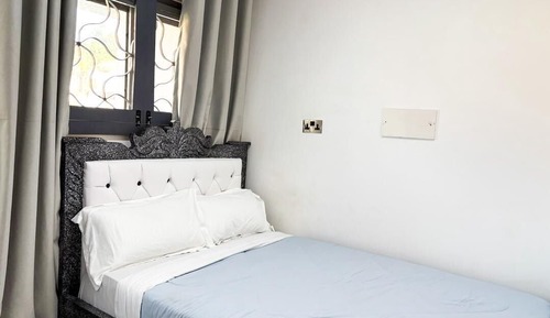 Habitación individual, 1 cama doble, baño privado, vistas al jardín