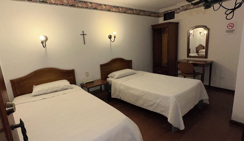 Habitación cuádruple estándar