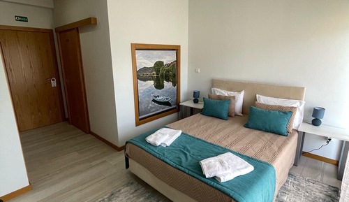 Habitación panorámica, balcón, vistas al río