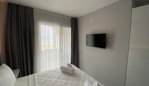 Habitación básica doble, balcón, vistas al mar