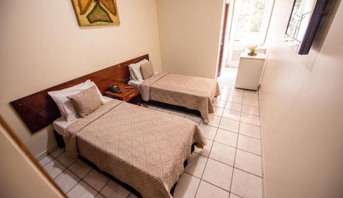 Habitación económica con 2 camas individuales