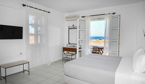 Habitación con 1 cama doble o 2 individuales, vistas al mar