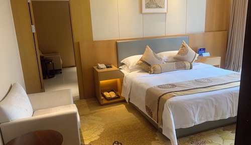 Superior Suite, Lake View