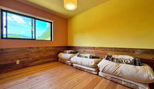 Habitación triple básica, vistas a la montaña