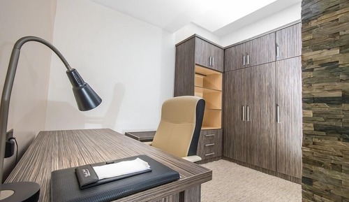 Habitación económica, balcón, vistas a la ciudad