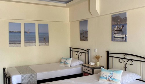 Apartamento, patio, vistas al mar