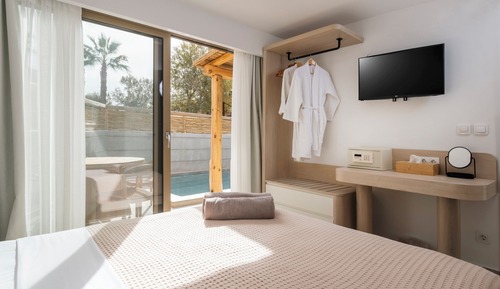 Bungalow, 2 habitaciones, piscina privada