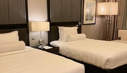 Habitación Deluxe con 1 cama doble o 2 individuales, balcón, vistas al jardín