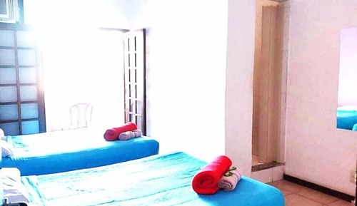 Habitación cuádruple estándar, balcón