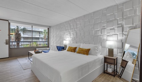 Apartamento de diseño, 1 cama de matrimonio grande con sofá cama, patio