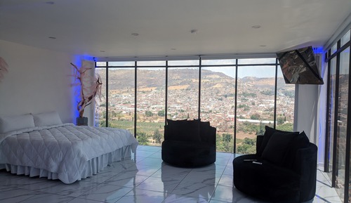 Deluxe Room, City View