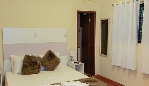 Habitación estándar con 1 cama doble o 2 individuales, vistas al jardín