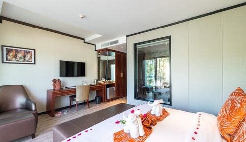 Habitación Deluxe doble, 1 cama de matrimonio grande, accesible en silla de ruedas, vistas al jardín