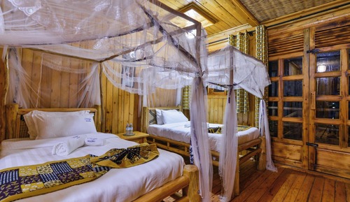 Twin Room, Balcony, Lake View