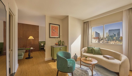 Suite junior, 1 cama de matrimonio grande, vistas a la ciudad