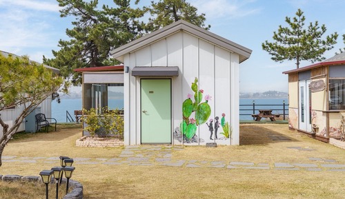 Basic Room, 1 Bedroom (102(Private House/Ocean View/BBQ))