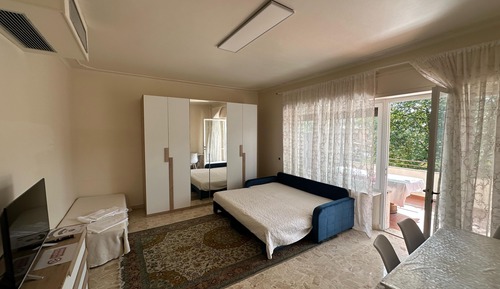 Habitación triple Confort, balcón, vistas al jardín