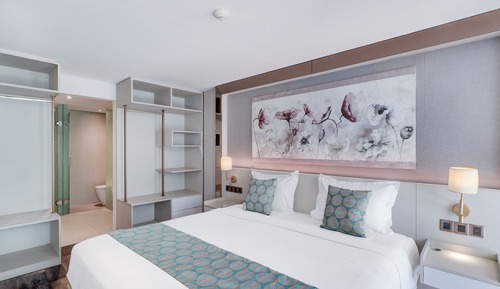 Suite junior, balcón