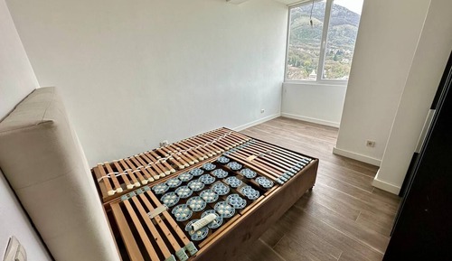 Apartamento panorámico, 2 habitaciones, balcón, vistas a la montaña