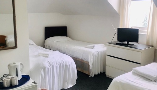 Habitación triple básica