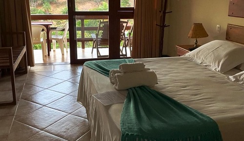 Habitación estándar doble de uso individual, 1 cama de matrimonio, lanai, vistas a la montaña