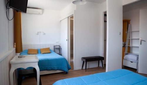 Habitación cuádruple, vistas a la ciudad