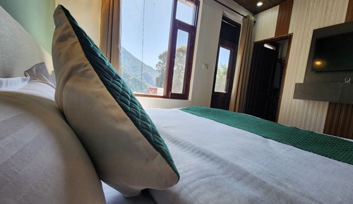 Single Room, Balcony, Mountain View