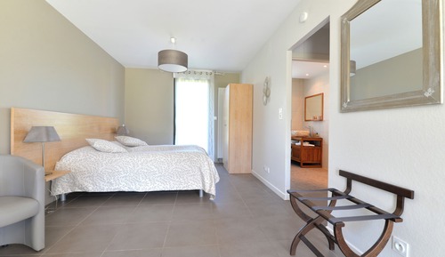 Habitación Confort con 2 camas individuales, vistas al jardín