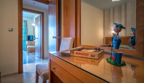 Habitación cuádruple familiar, 2 camas de matrimonio, vistas al mar
