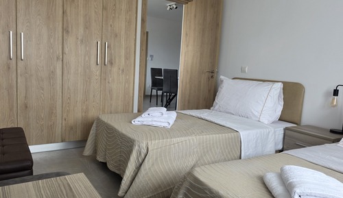 Apartamento familiar, vistas parciales al mar