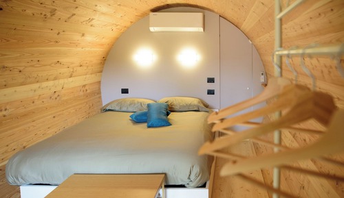 Deluxe Studio Suite, Garden View