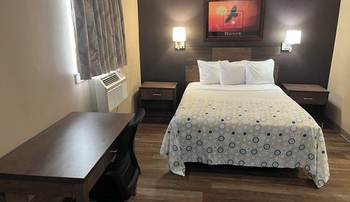 Estudio, 1 cama de matrimonio, accesible para personas con discapacidad (Roll-In Shower)