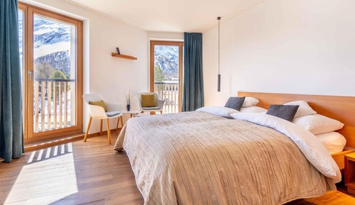 Habitación básica doble, vistas a la montaña