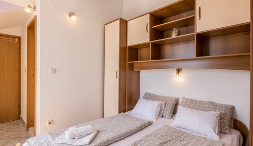 Apartamento (One Bedroom Apartment with Terrace an)