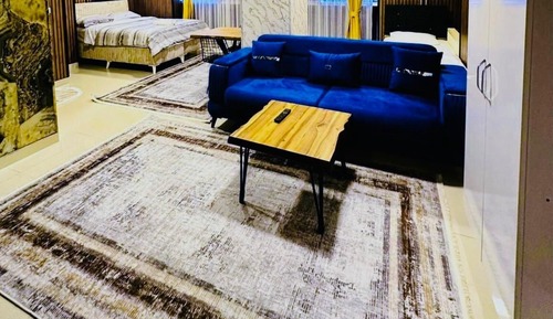 Habitación básica con 2 camas individuales, 1 cama de matrimonio, fumadores, Aire acondicionado