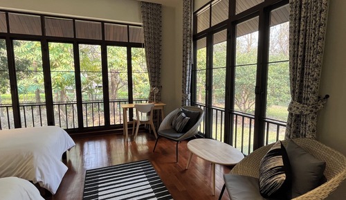 Villa Deluxe, vistas al jardín
