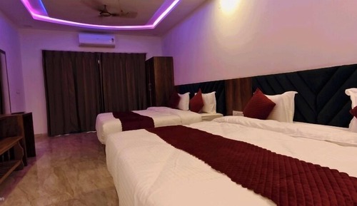 Family Quadruple Room, Hill View