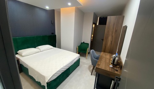 Habitación triple estándar, vistas a la ciudad