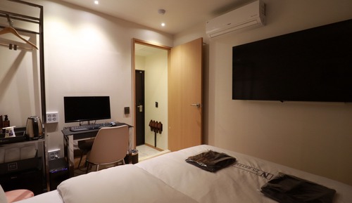 Standard Double Room, City View