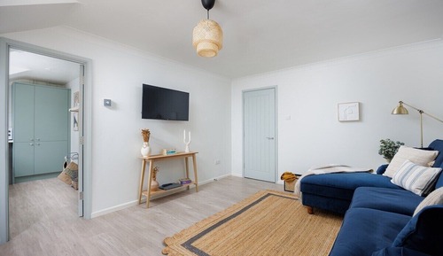 Casa (2 Bedrooms)