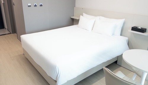 Habitación Deluxe doble, balcón, vistas parciales al mar